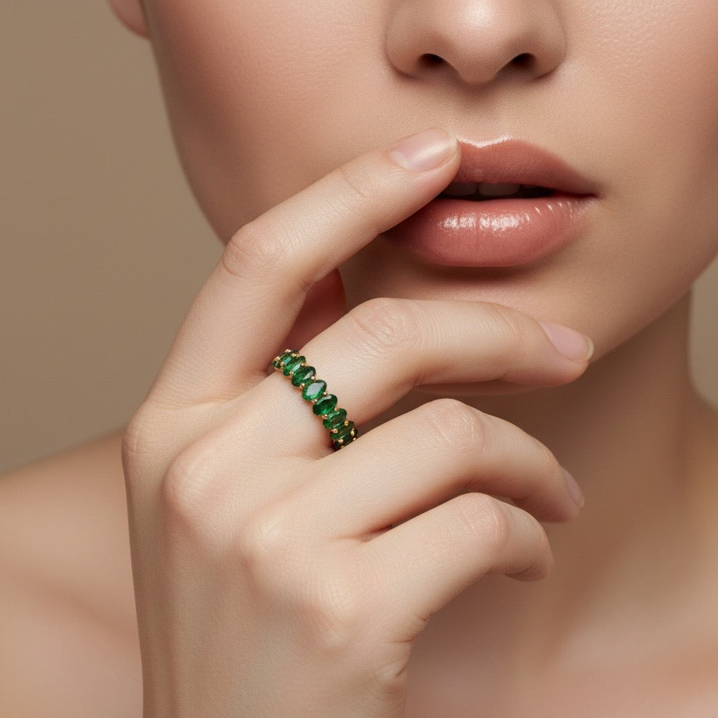 Emerald Season
Lush. Vivid. Yours.